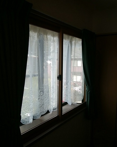 茨城県・阿見町　『かんたんマドリモ　内窓プラマードU』設置および窓枠補修工事